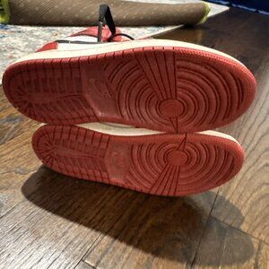 Nike Air Jordan 1 Retro High OG Lost and Found